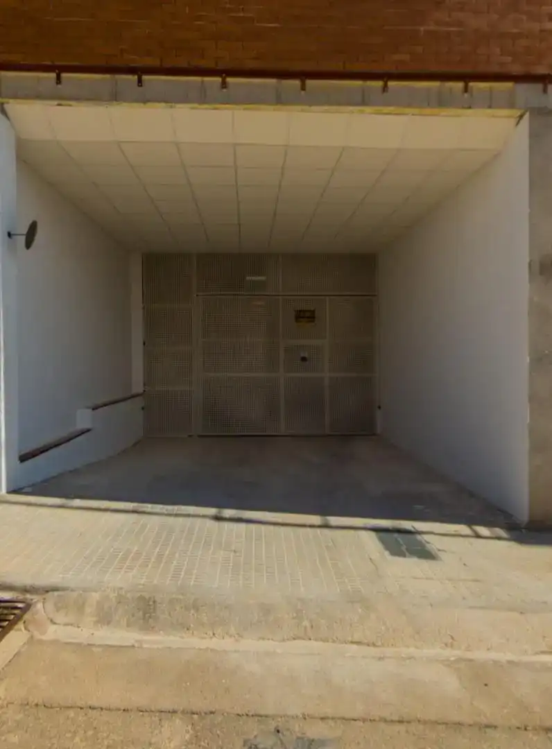 Garage for rent in Alcañiz