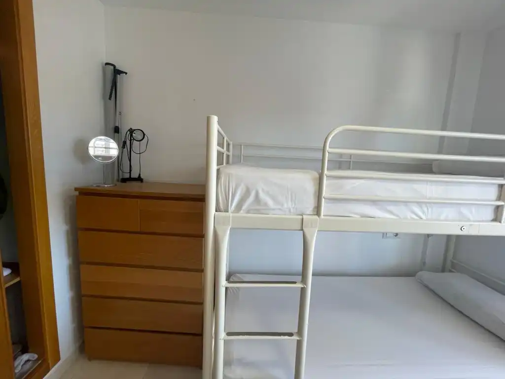 Dormitori de Apartament en venda en La Manga del Mar Menor amb Terrassa, Piscina i Balcó