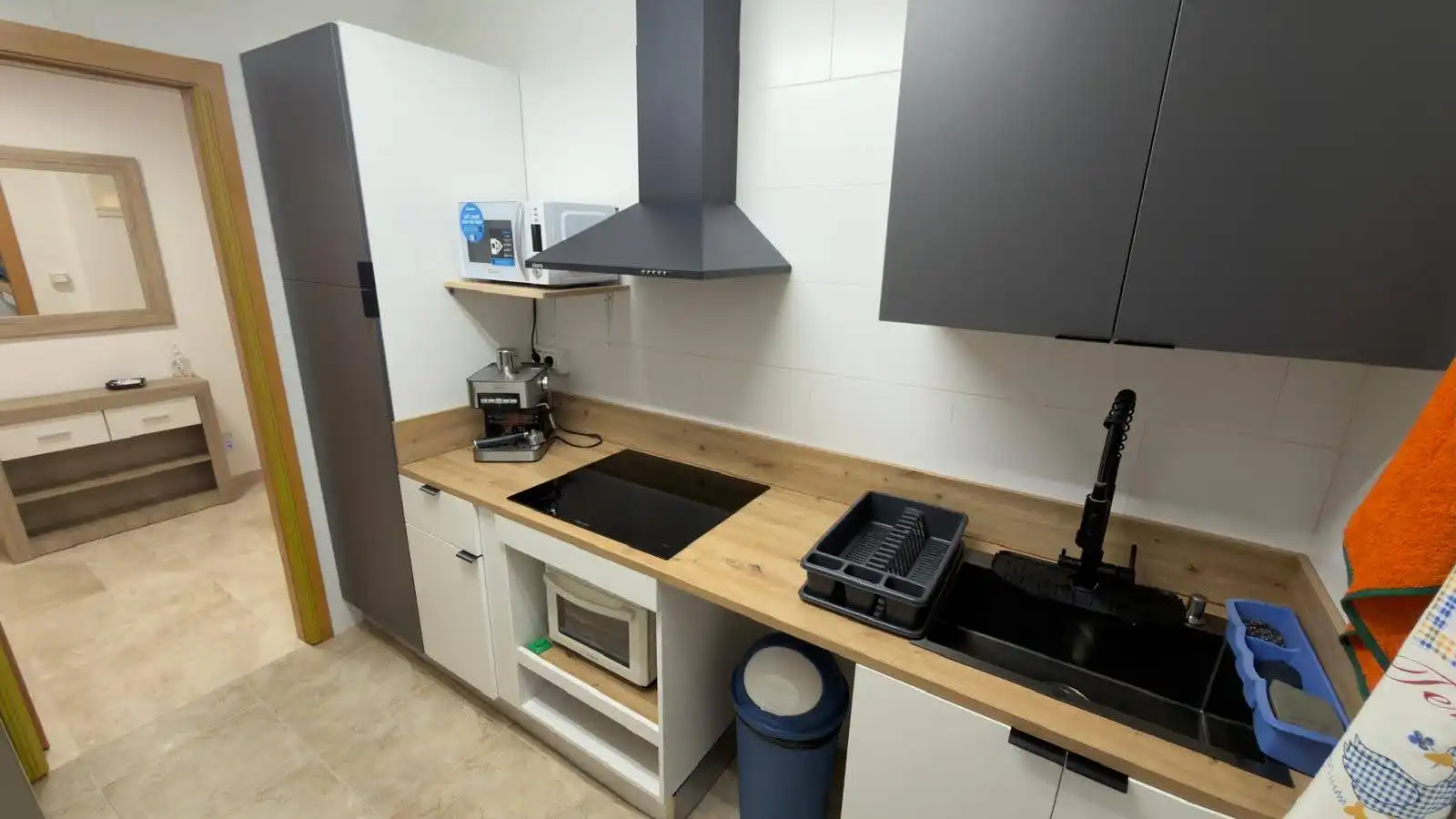 Cuina de Apartament en venda en Murcia amb Terrassa, Moblat i Piscina comunitària