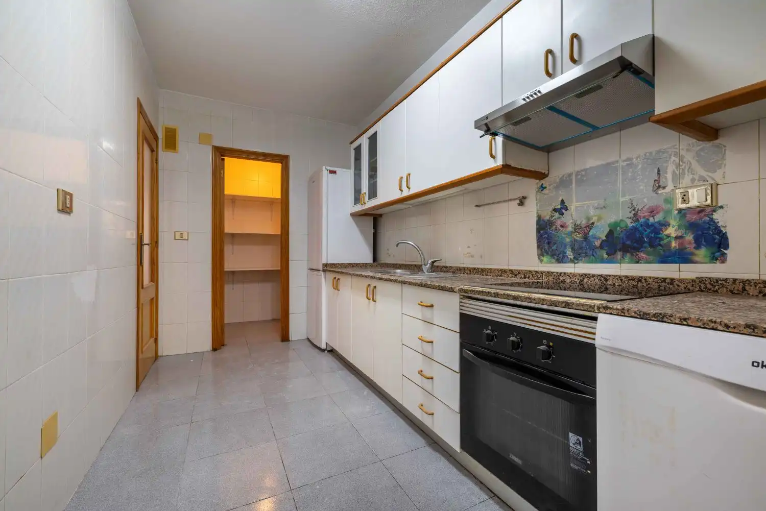 Kitchen of Flat for rent in Murcia  with Air Conditioner, Storage room and Balcony