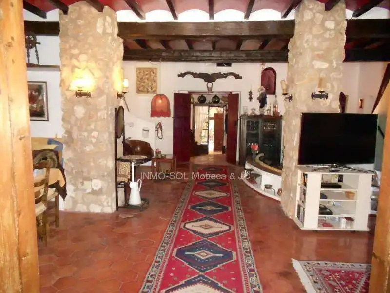 Country house zum Verkauf in Calpe / Calp mit Privatgarten, Terrasse und Abstellraum