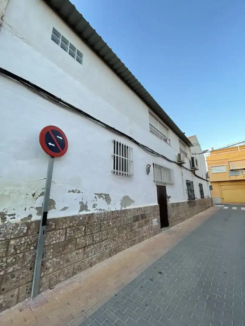 Vista exterior de Casa adosada en venda en  Murcia Capital amb Aire condicionat
