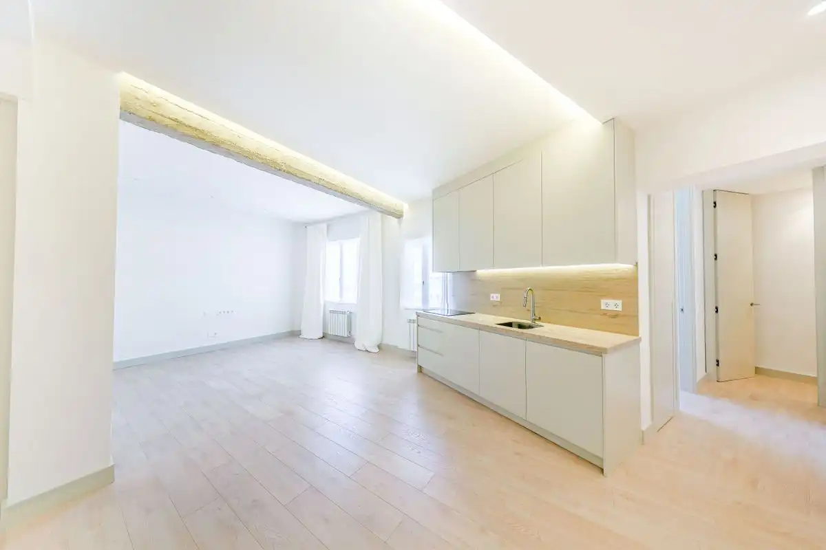 Flat with lift for sale in C. del Gral. Oráa, imagen 2