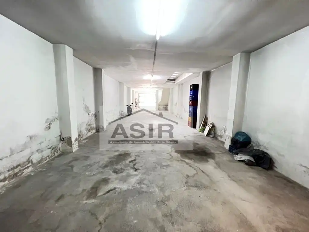 Local comercial en venda a Casc Urbà