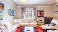 Living room of Flat for sale in  Madrid Capital