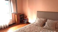 Bedroom of Flat for sale in Barakaldo 