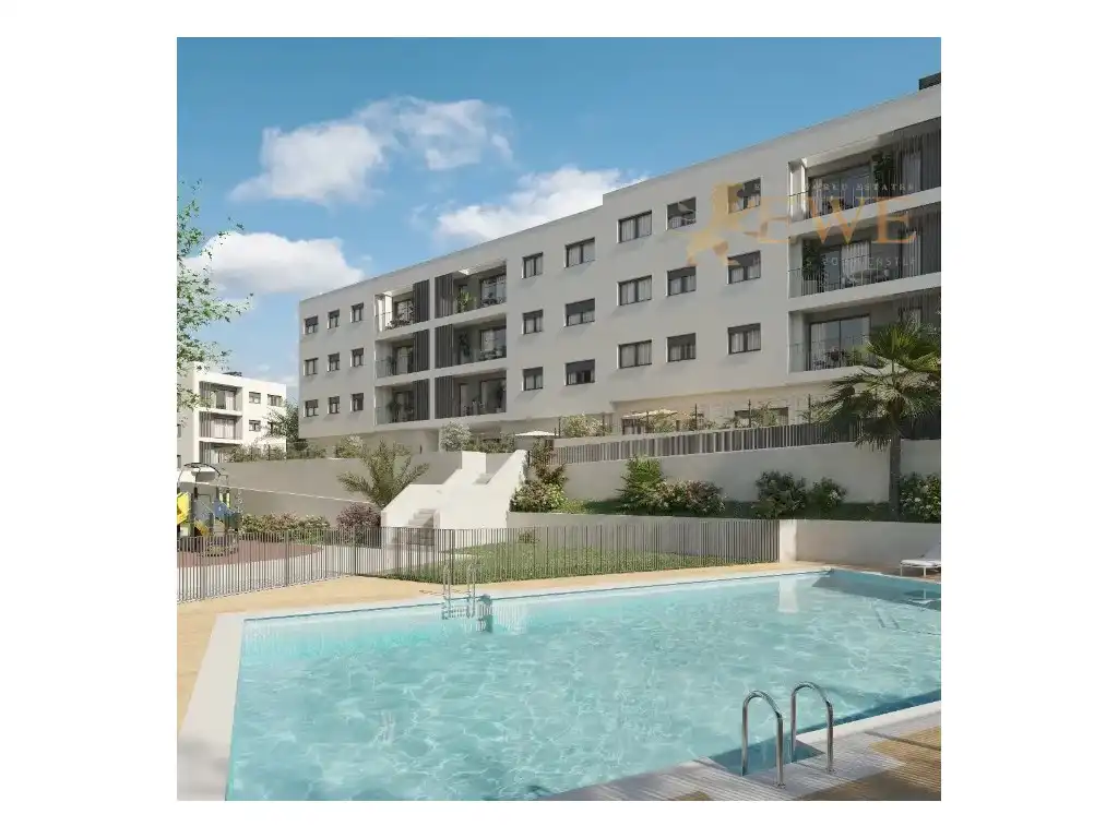 Piscina de Apartamento en venta en Alicante / Alacant