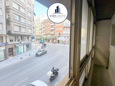Pis amb ascensor en venda a Avda de Madrid - Pº de la Estación