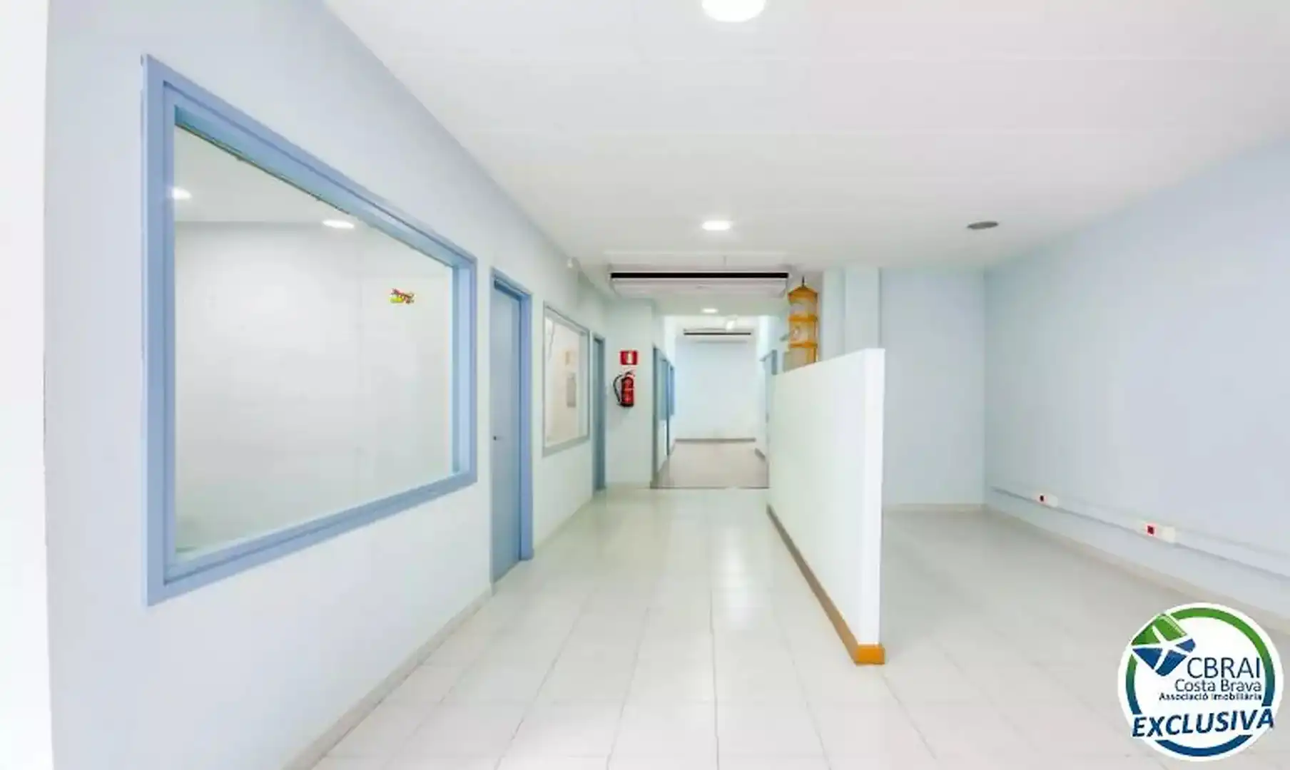 Locale commerciale in vendita a Calle Doctor Fleming 17, imagen 2