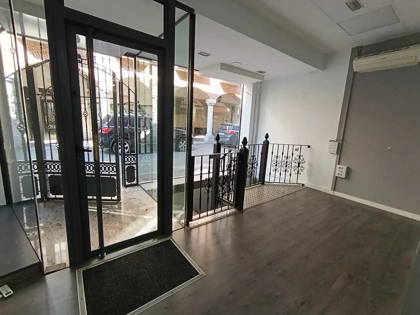 Local comercial de lloguer a Calle de Santo Domingo, imagen 5