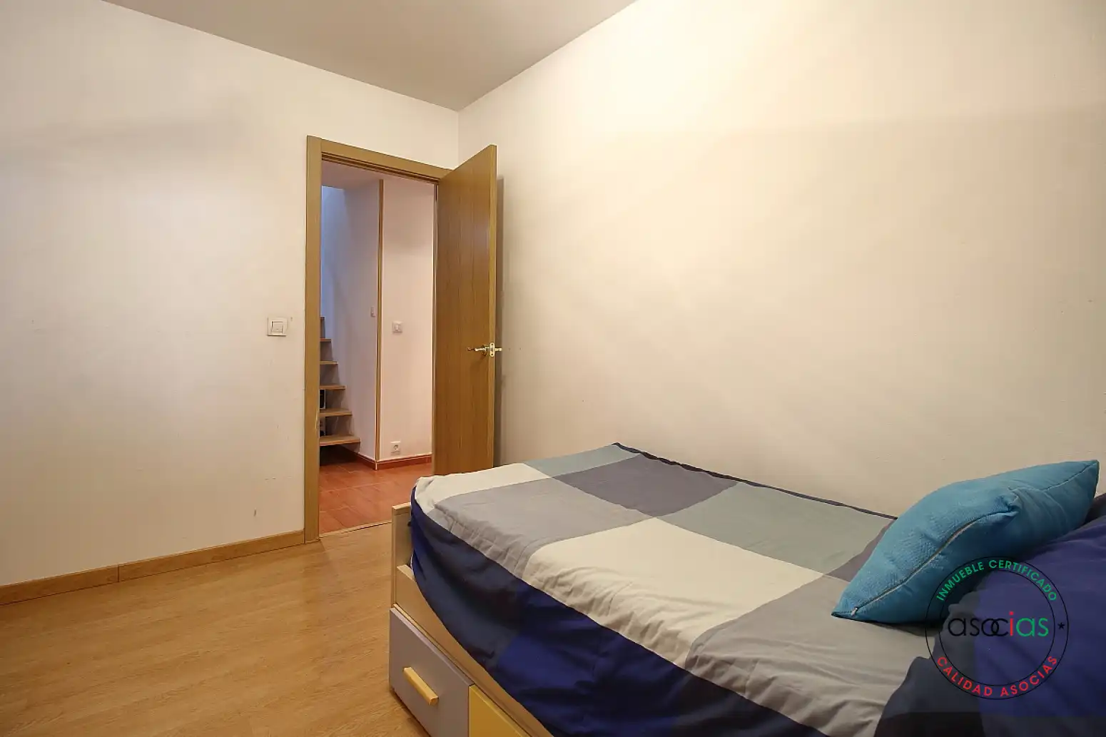 Dormitori de Casa adosada en venda en Mieres (Asturias) amb Calefacció i Terrassa