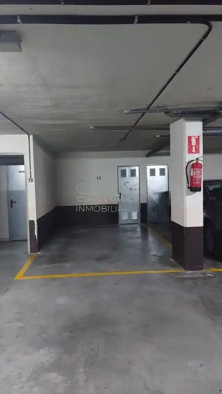 Garage zur Miete in Lemoa