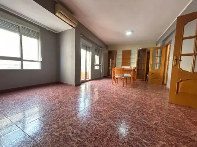 Vista exterior de Pis en venda en Catarroja amb Aire condicionat i Balcó