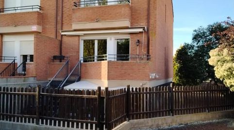 Casa unifamiliar en Mollerussa con gran zona ajardinada