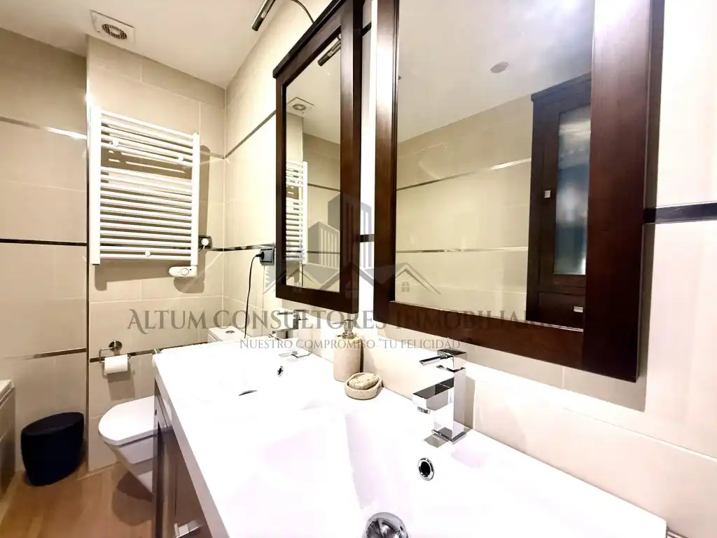 Bathroom of Flat for sale in Sevilla