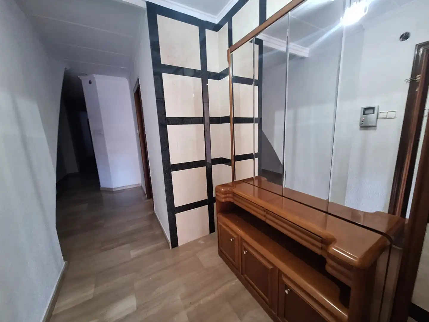 Houses for sale in Sueca  with Air Conditioner, Parquet flooring and Storage room