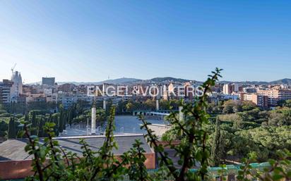 Vista exterior de Àtic en venda en  Barcelona Capital amb Aire condicionat, Calefacció i Moblat