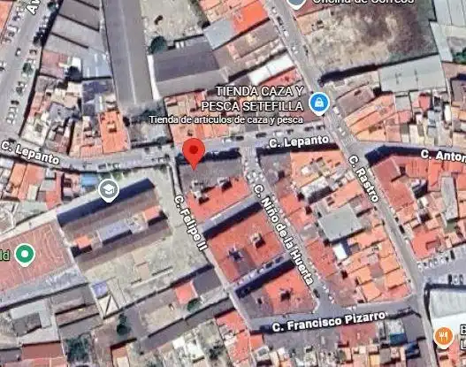 Vista exterior de Casa adosada en venda en Lora del Río