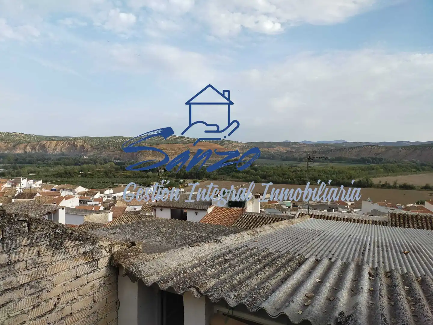 House with terrace for sale in Cuevas Bajas