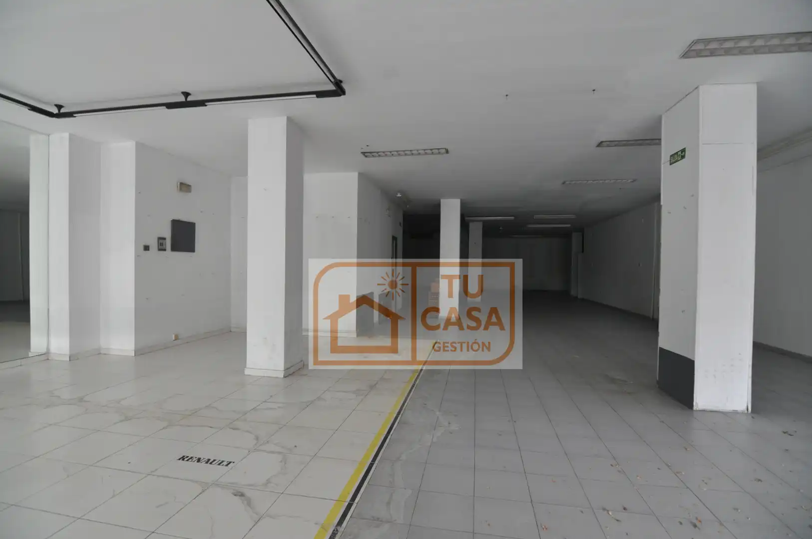 Local comercial en alquiler en Avenida de Hernán Cortés, imagen 14