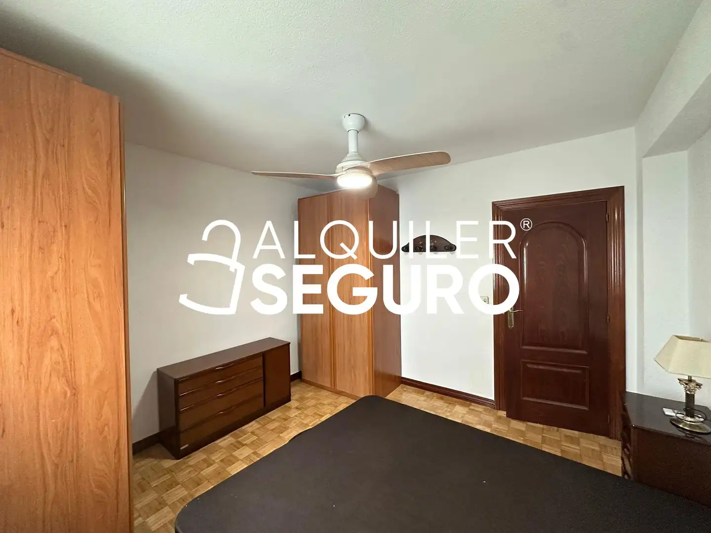 Habitación de Piso de alquiler en Madrid con Aire acondicionado, Calefacción y Amueblado