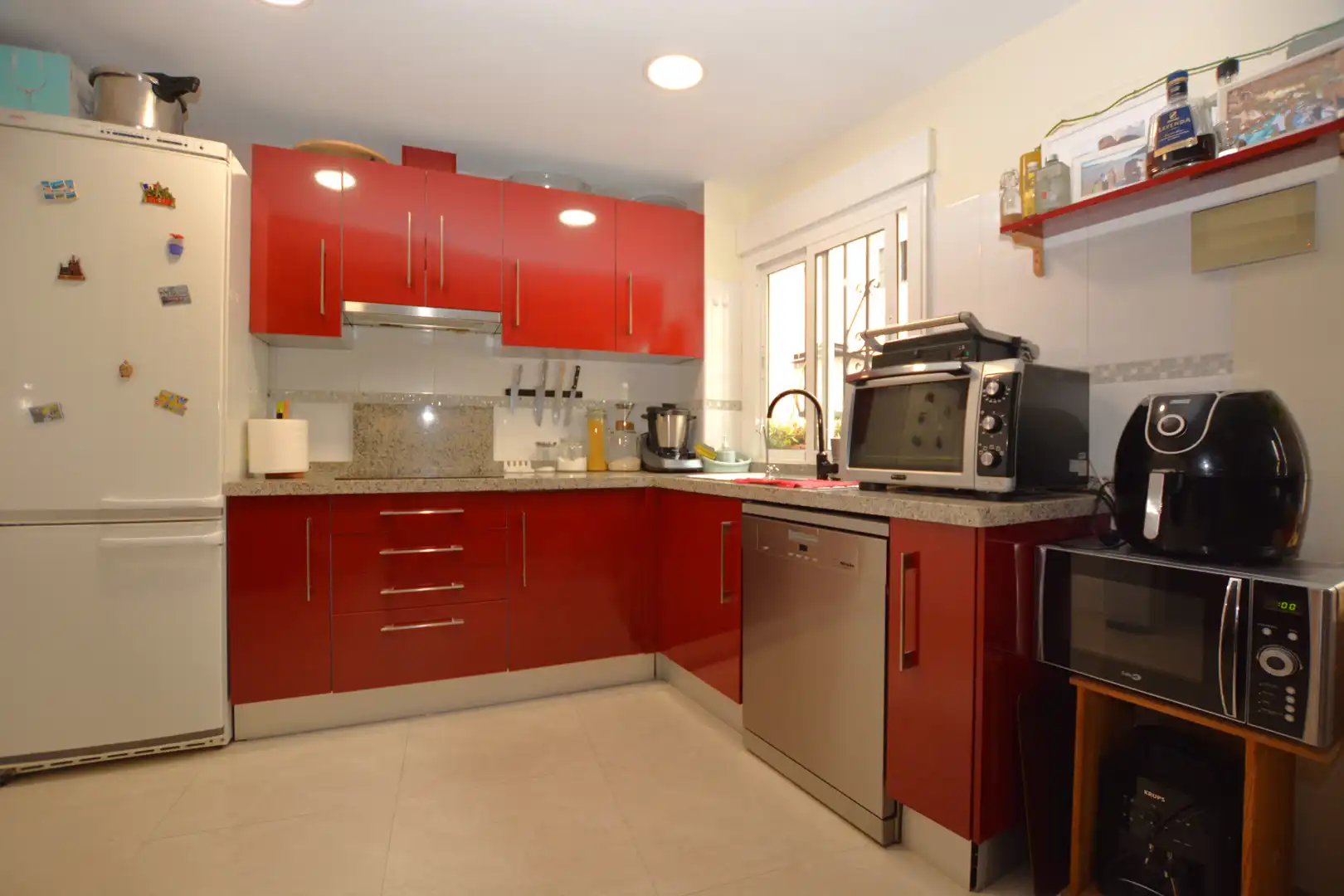 Kitchen of Buildings for sale in Sevilla