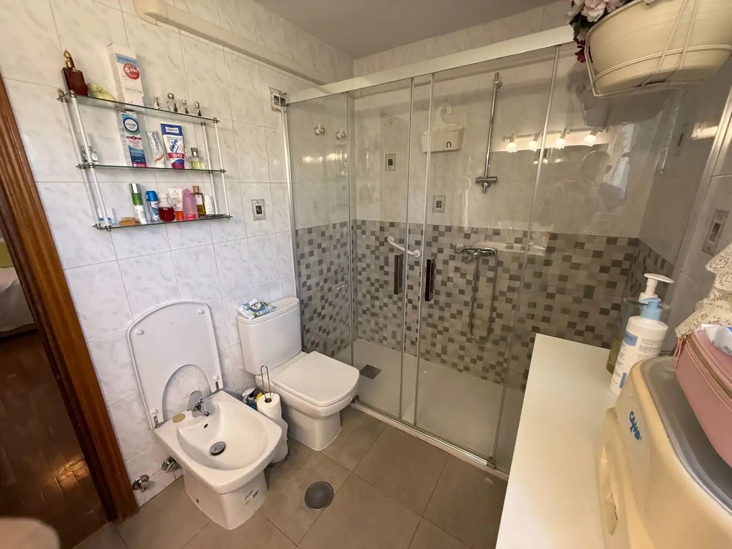 Bany de Casa o xalet en venda en Las Rozas de Madrid amb Aire condicionat, Calefacció i Jardí privat