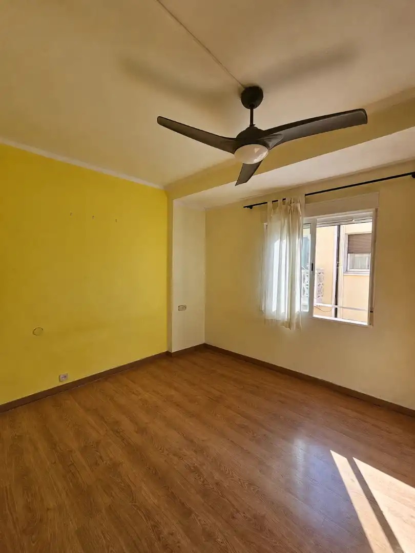 Habitación de Piso en venta en Tarragona con Parquet y Horno