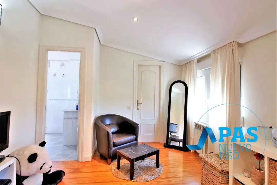 Bedroom of Houses for sale in Santander  with Heating, Private garden and Terrace