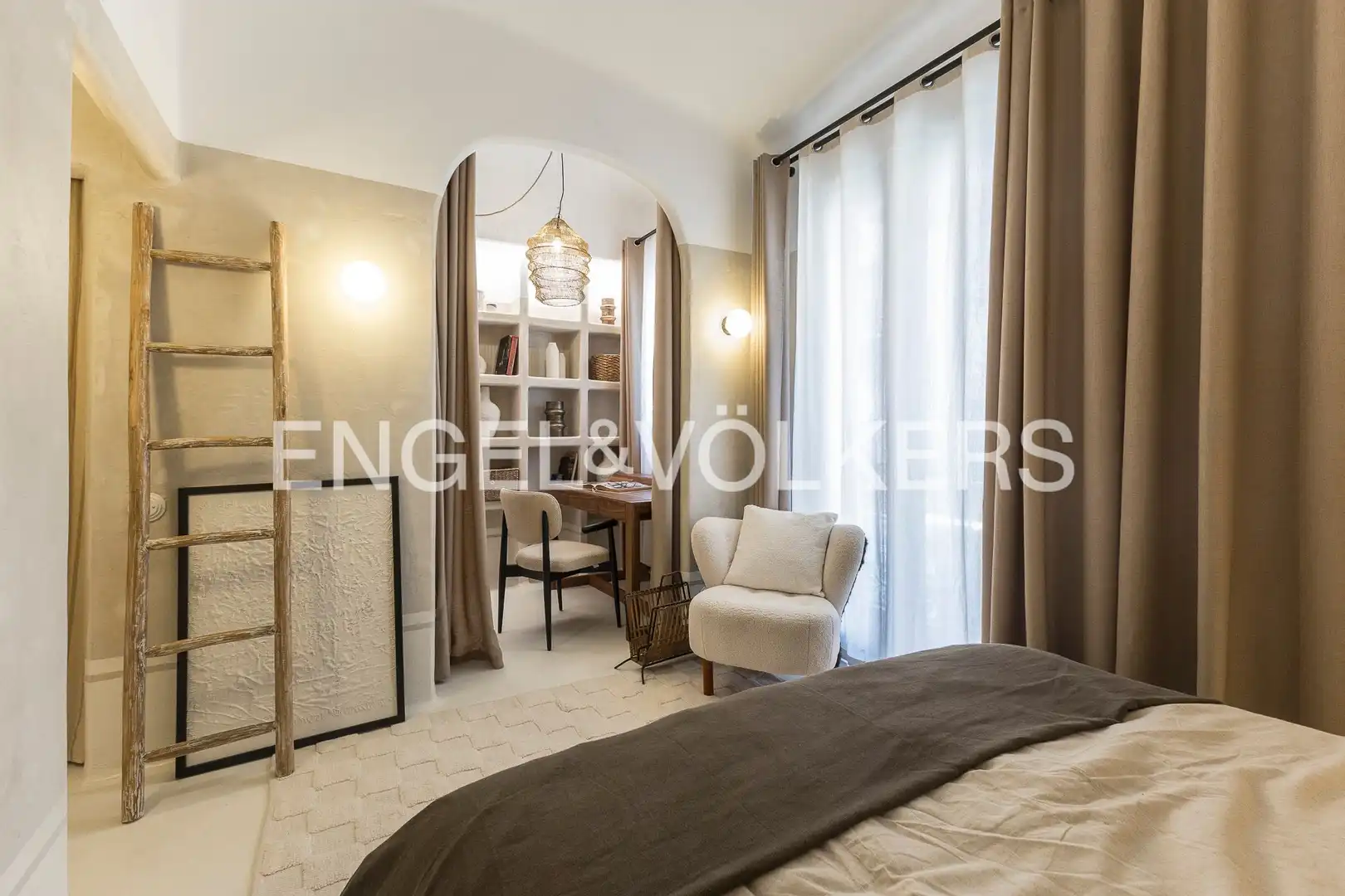 Attic for sale in Sants