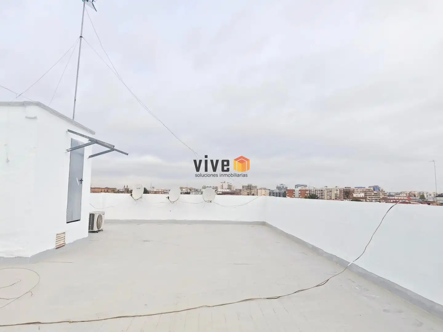 Terrasse von Wohnung zur Miete in Sevilla mit Klimaanlage, Heizung und Terrasse