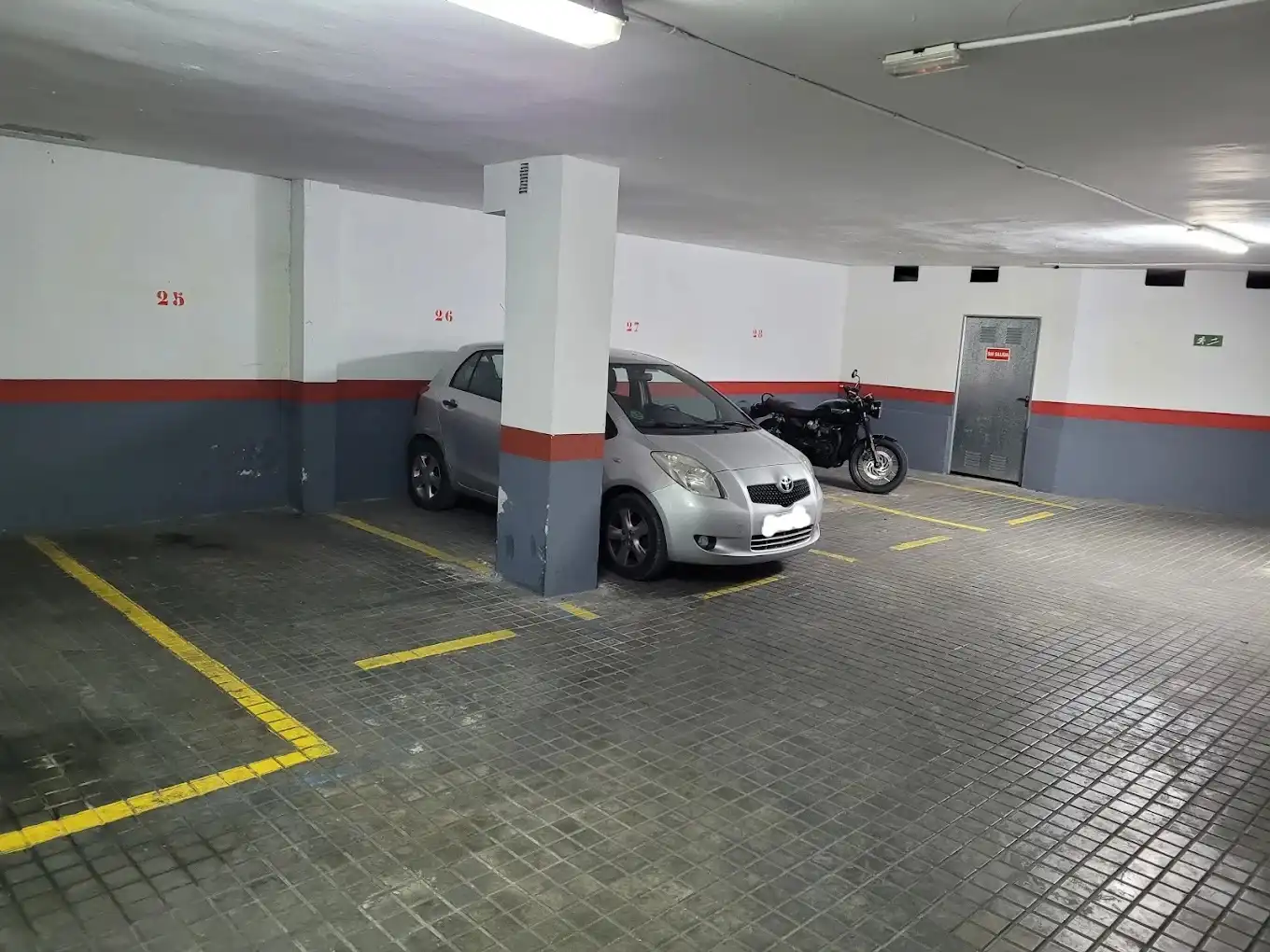 Parking de Garaje de alquiler en Madrid con Alarma