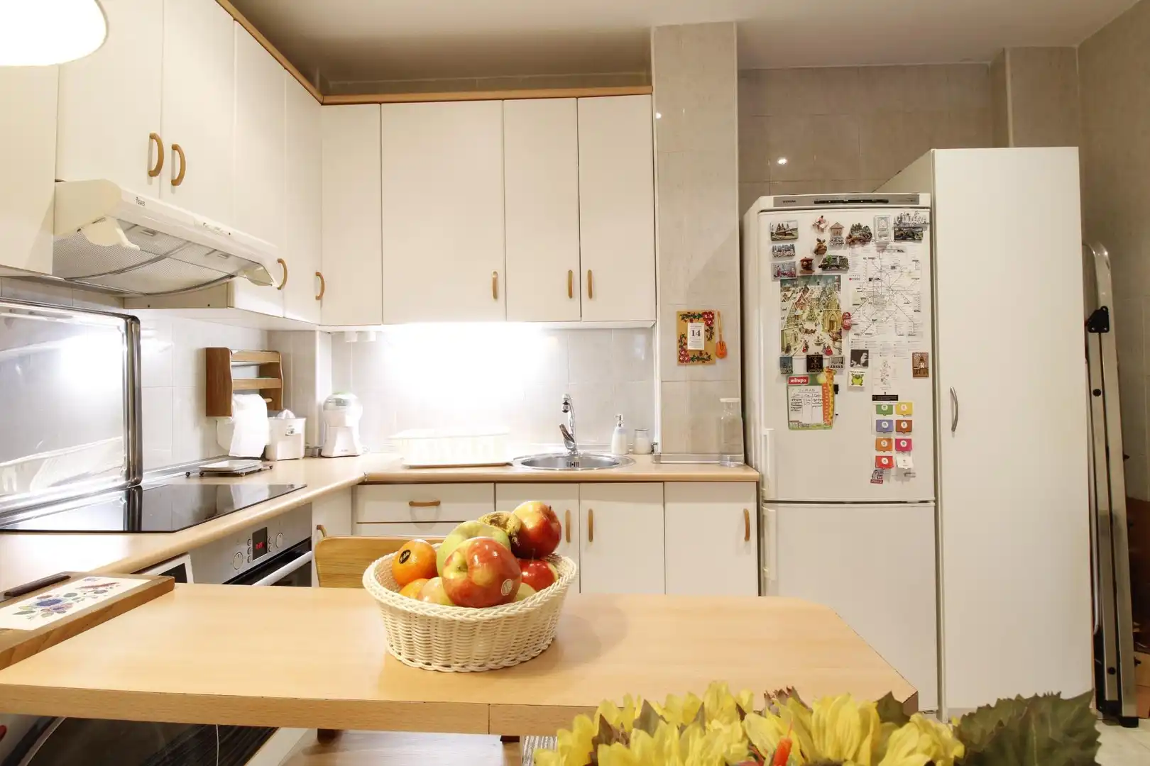 Cuina de Apartament en venda en Madrid amb Aire condicionat, Calefacció i Moblat