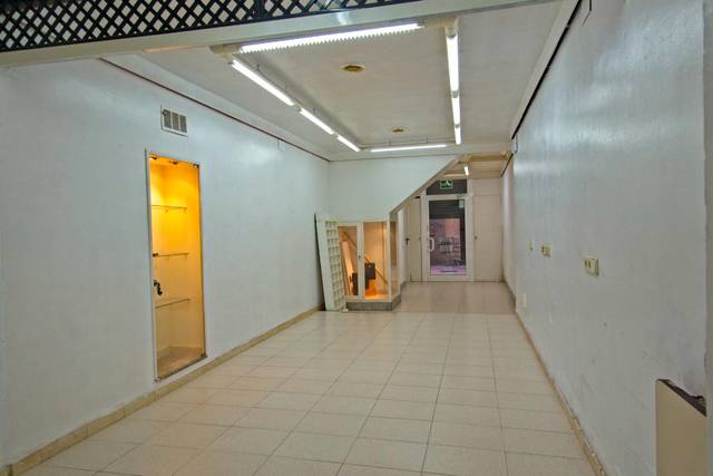 Local comercial en Alquiler en Capellades