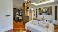 Living room of Flat for sale in  Madrid Capital  with Air Conditioner, Heating and Parquet flooring