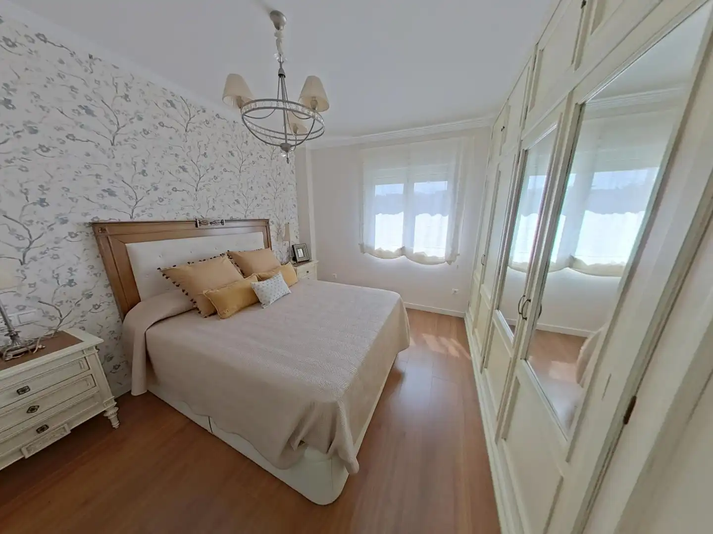 Habitación de Piso de alquiler en Córdoba con Aire acondicionado, Terraza y Amueblado