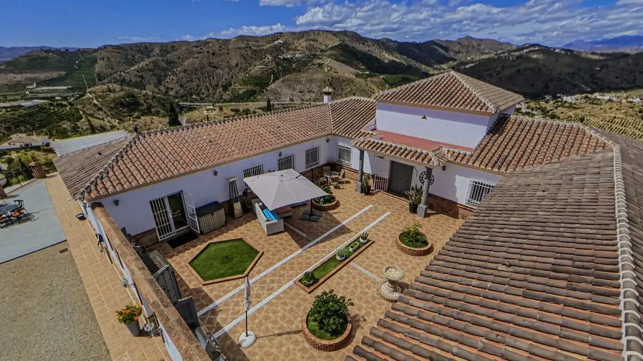 Casa con piscina en venta en Canillas de Aceituno, imagen 9