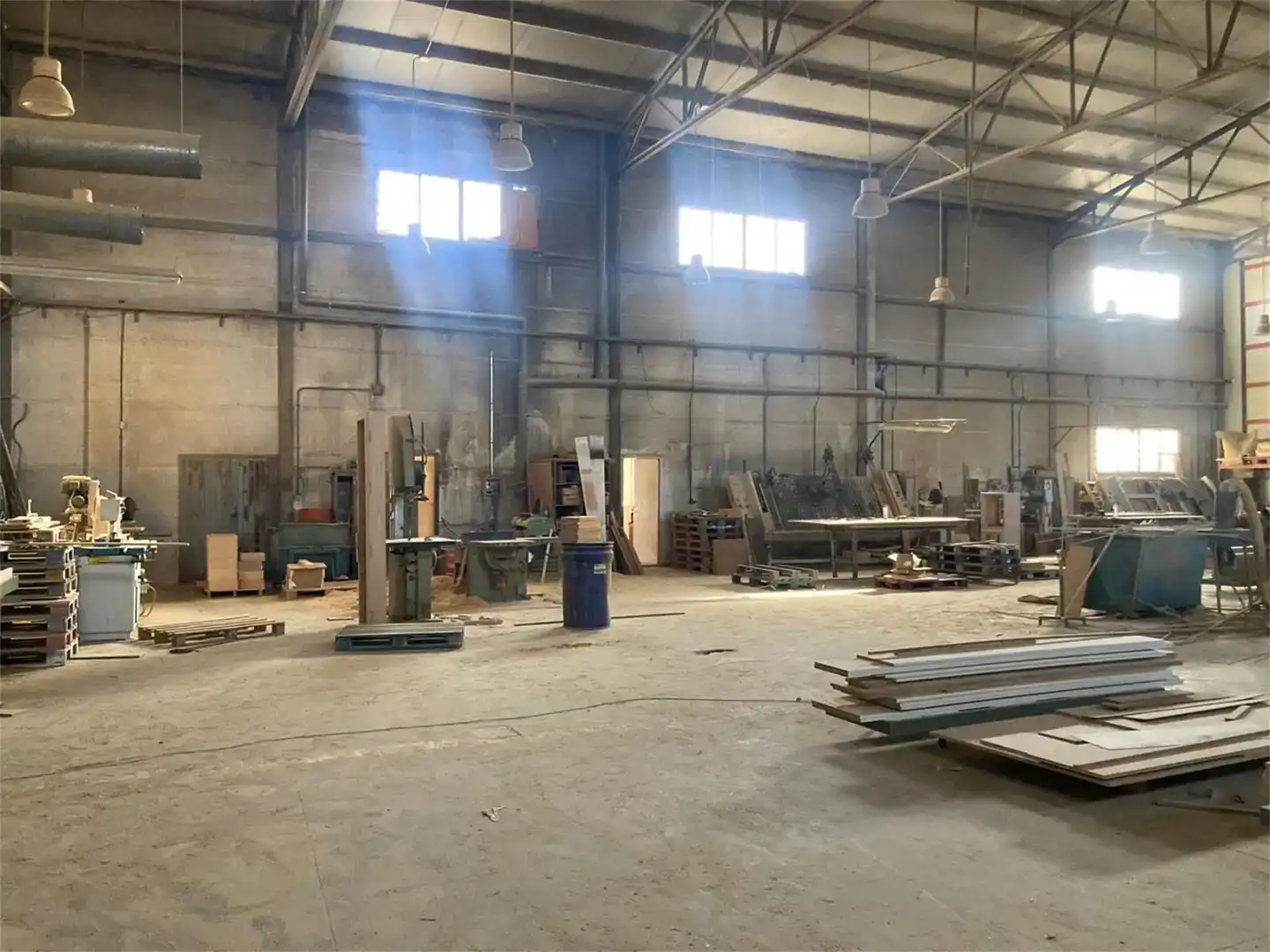 Industrial buildings for sale in Marmolejo