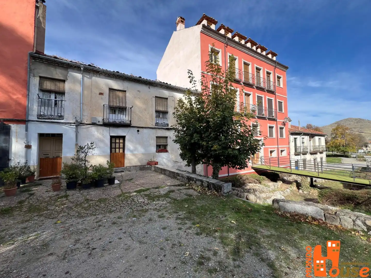 Exterior view of Houses for sale in Real Sitio de San Ildefonso