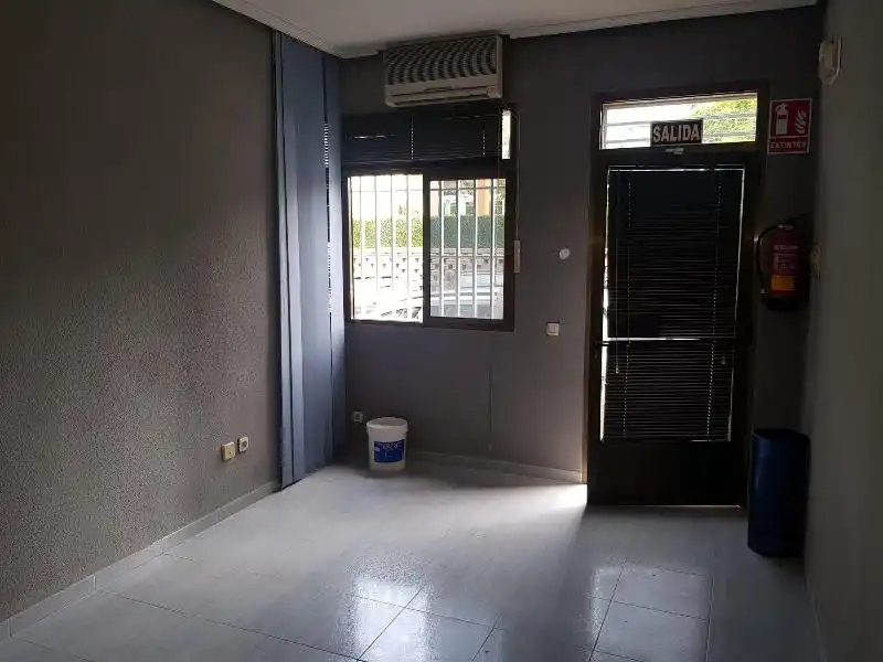 Gewerbefläche zum Verkauf in Los Pinos - El Pilar, imagen 3