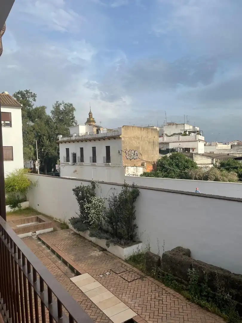 Vista exterior de Piso en venta en Córdoba con Aire acondicionado y Balcón