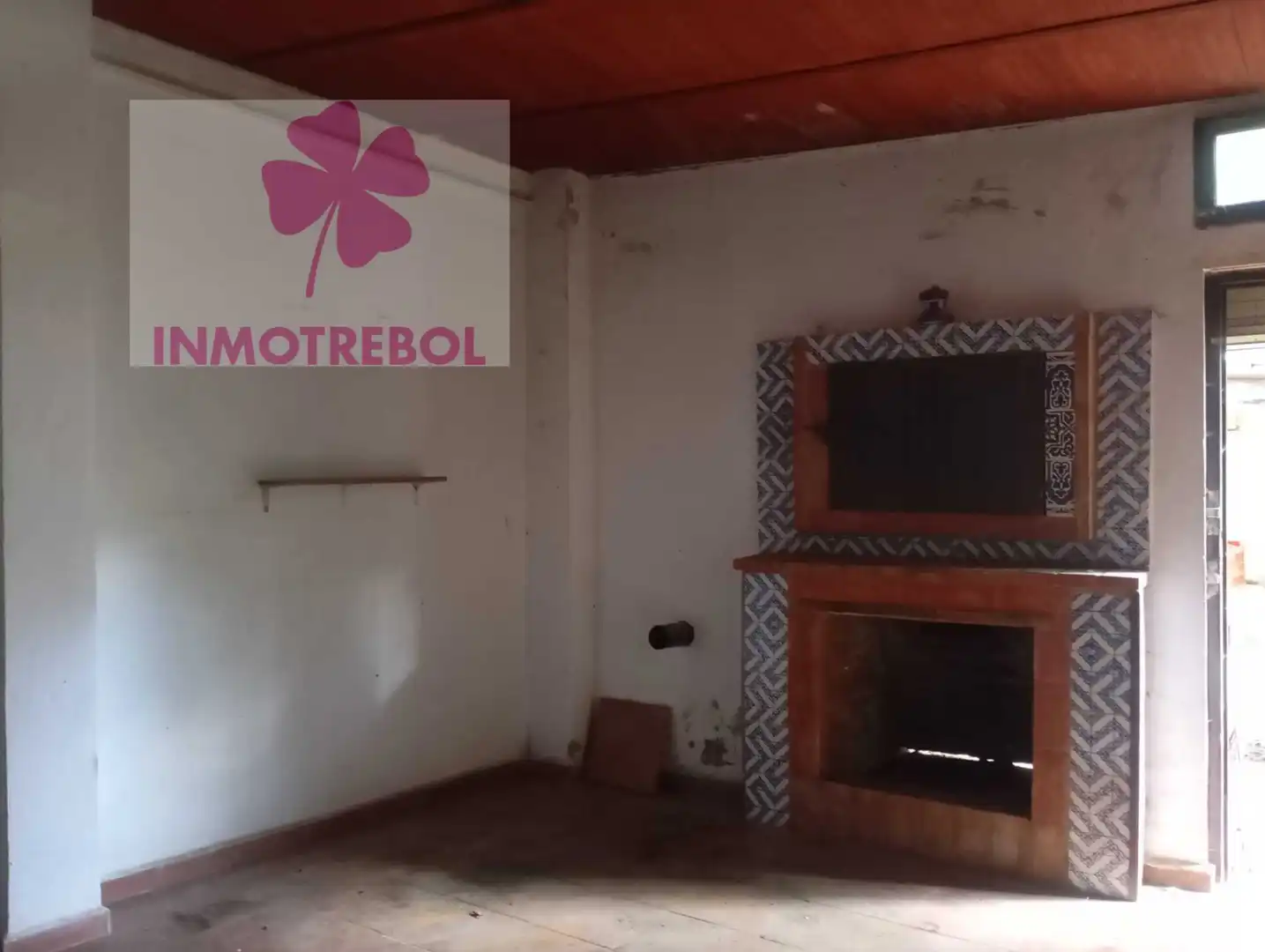 Sala d'estar de Casa o xalet en venda en Villanueva del Ariscal amb Traster i Balcó