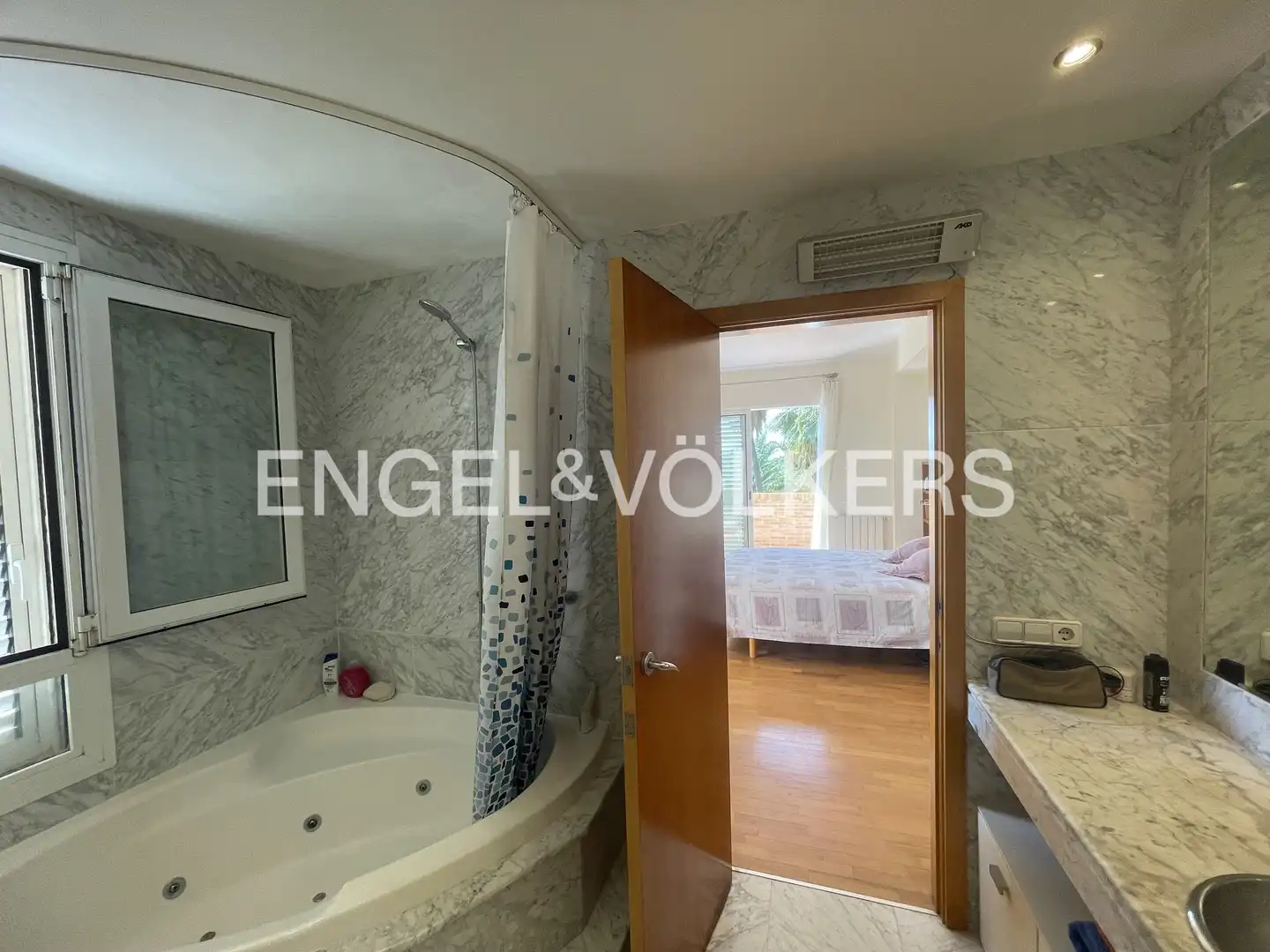 Baño de Casa o chalet de alquiler en Puçol con Aire acondicionado, Calefacción y Jardín privado