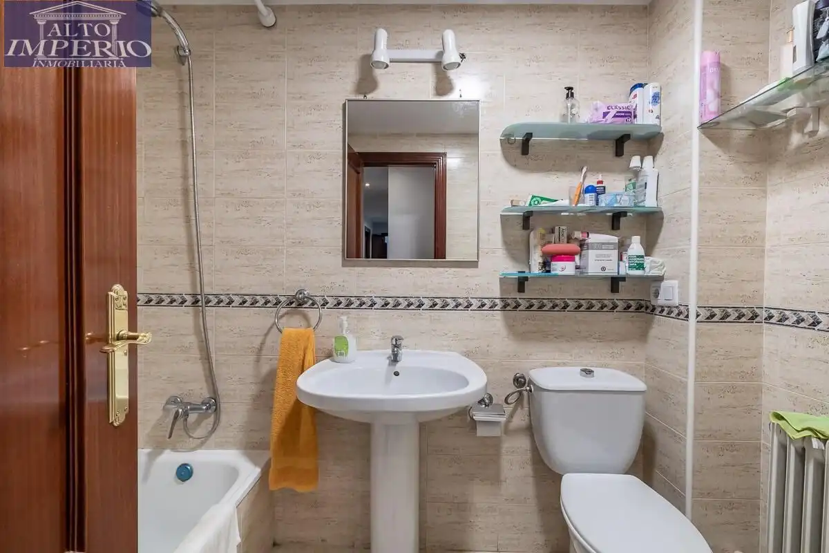 Flat with lift for sale in Calle GUARNON, imagen 13