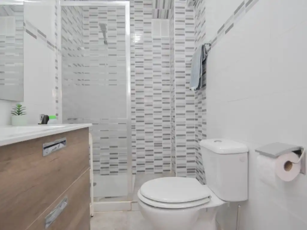 Piso con ascensor en venta en Calle Delfin, imagen 7