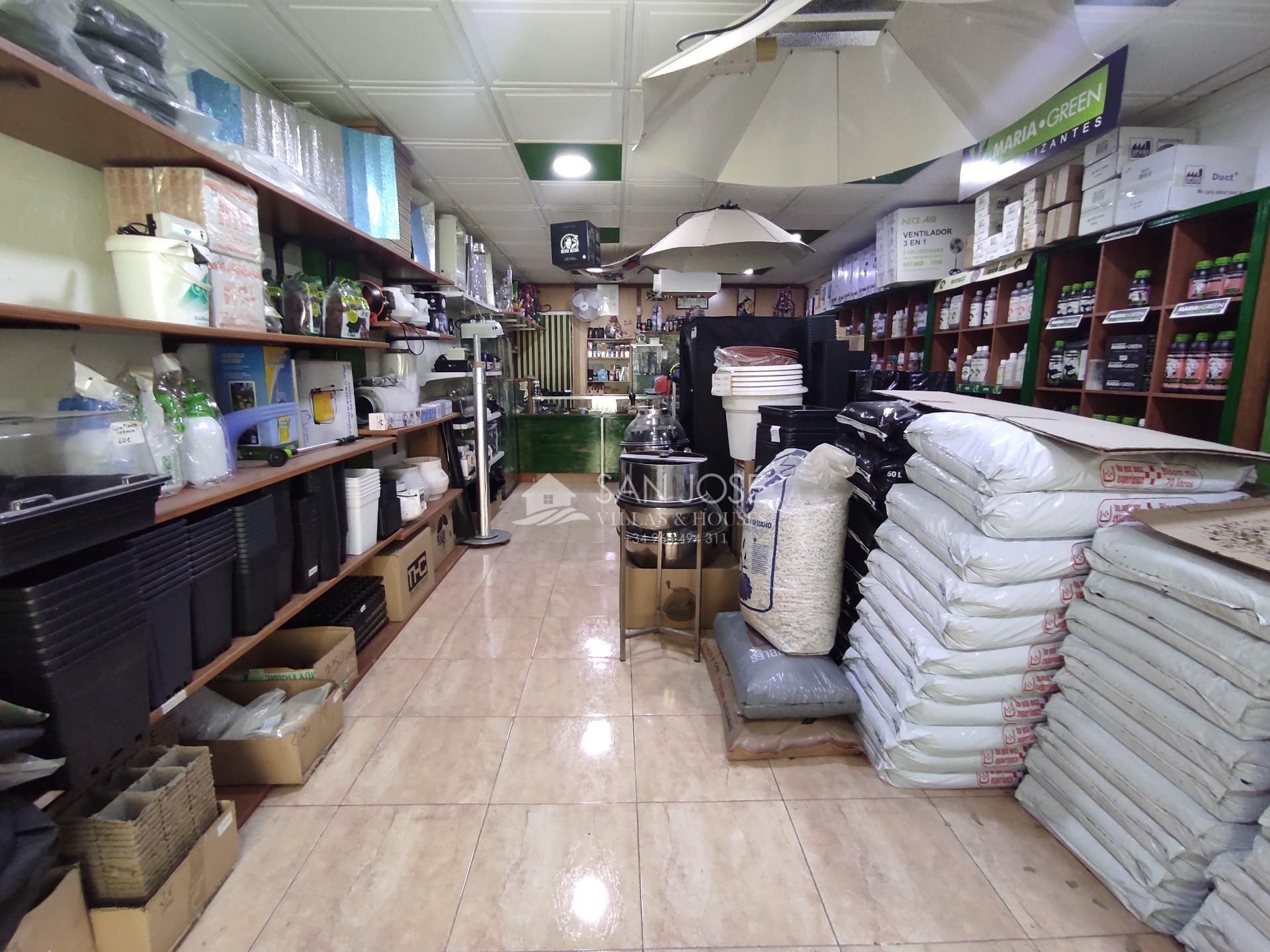 Premises for sale in Aspe  with Air Conditioner