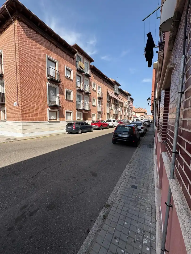 Vista exterior de Pis en venda en Laguna de Duero amb Calefacció