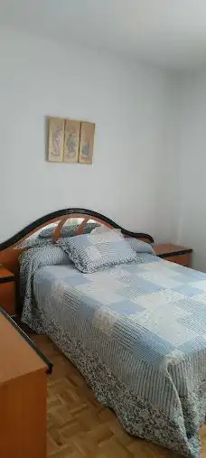 Dormitori de Pis en venda en Gijón  amb Parquet