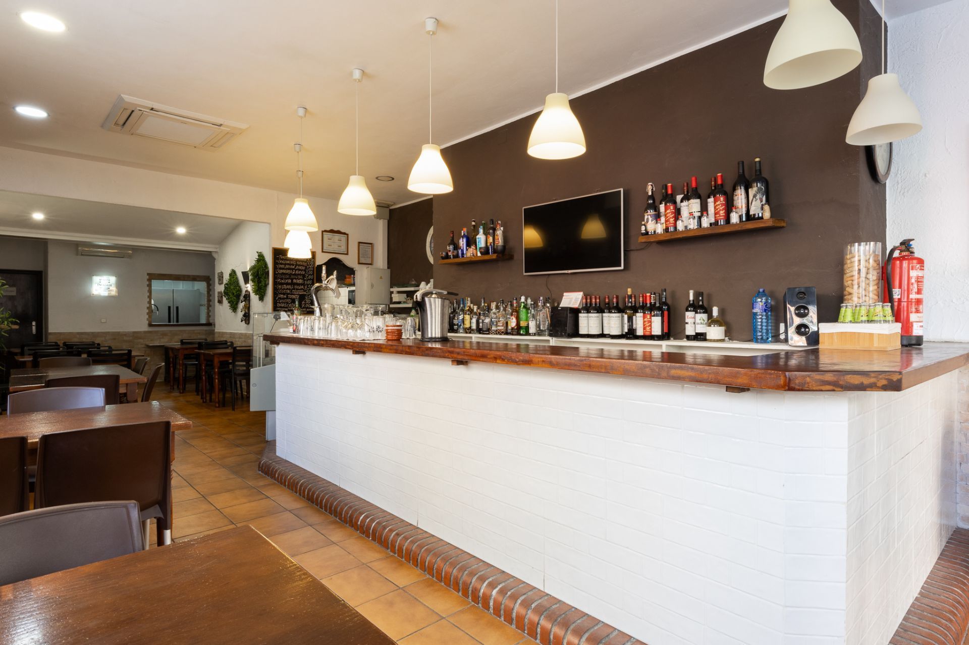 Premises for sale in  Valencia Capital  with Air Conditioner