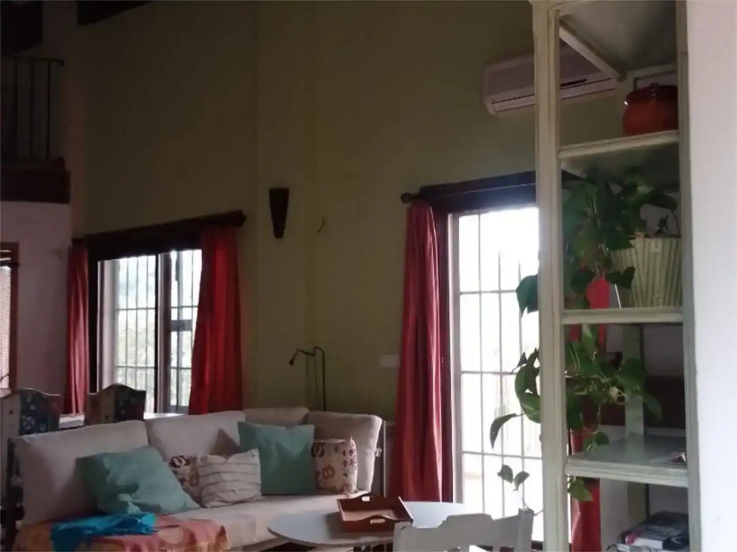 Sala d'estar de Casa o xalet en venda en Guillena amb Aire condicionat